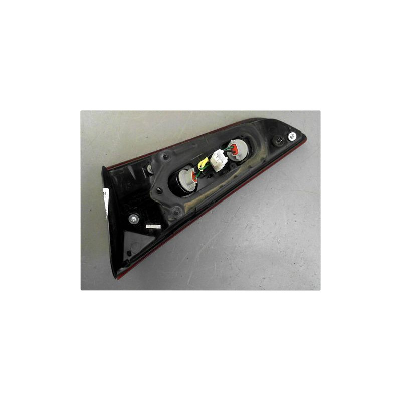 FEU ARRIERE INTERIEUR GAUCHE HYUNDAI I 20 PH2 12-15