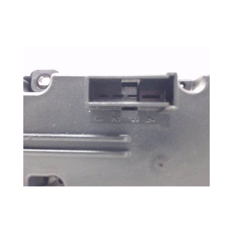 BOUTON DE WARNING MERCEDES CLASSE C