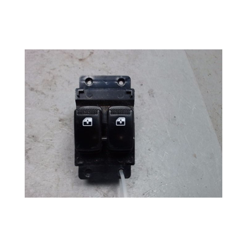 COMMANDE LEVE-GLACE PORTE AVG HYUNDAI I10
