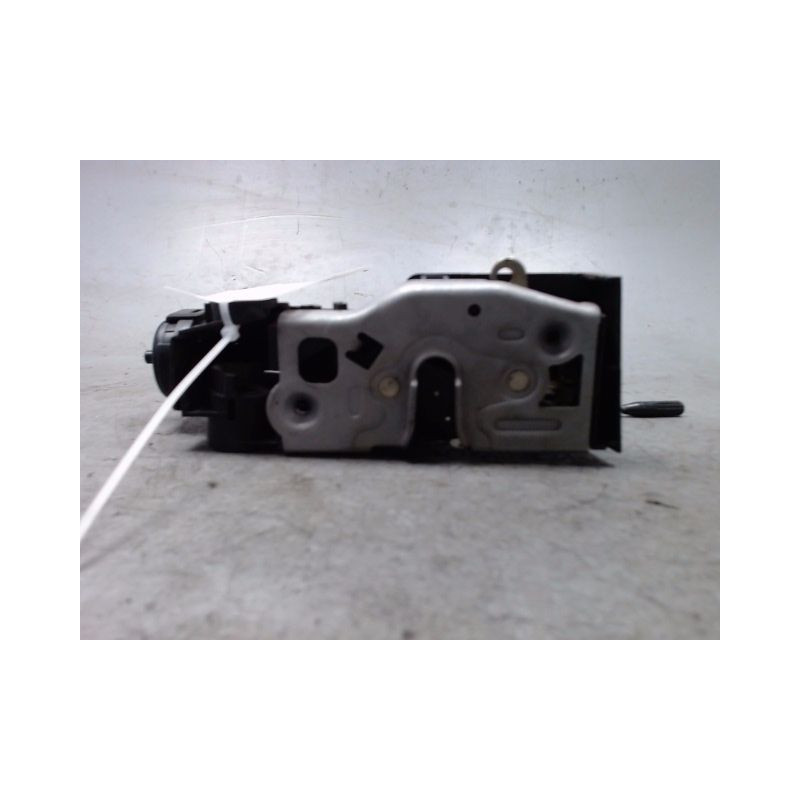 SERRURE PORTE AVANT GAUCHE MERCEDES CLASSE A 2001 -