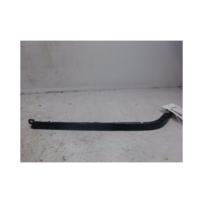 TOLE PORTE PHARE GAUCHE MERCEDES C250