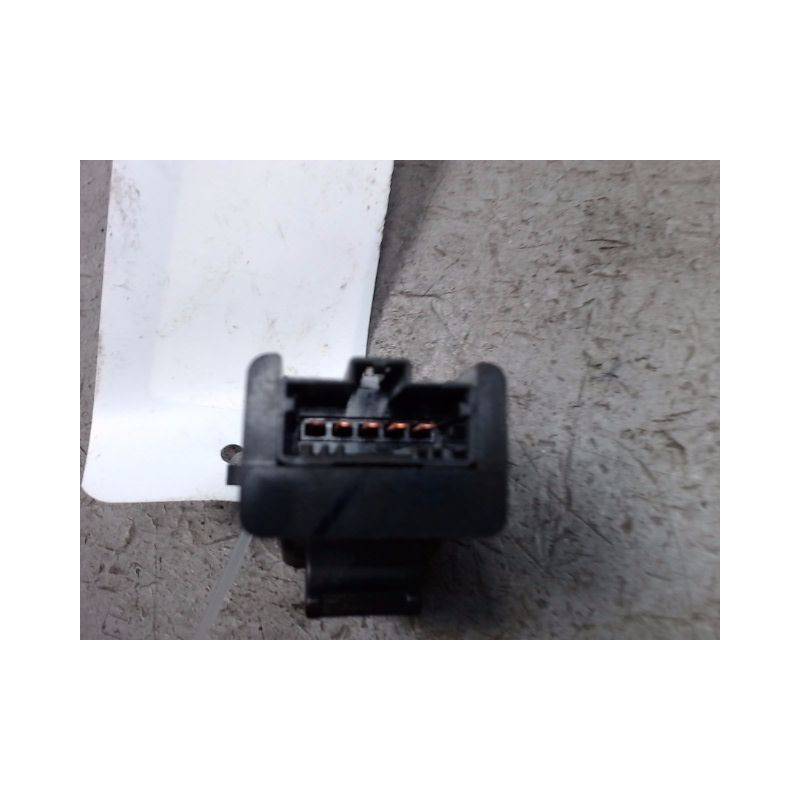 COMMANDE LEVE-GLACE PORTE AVD HONDA JAZZ
