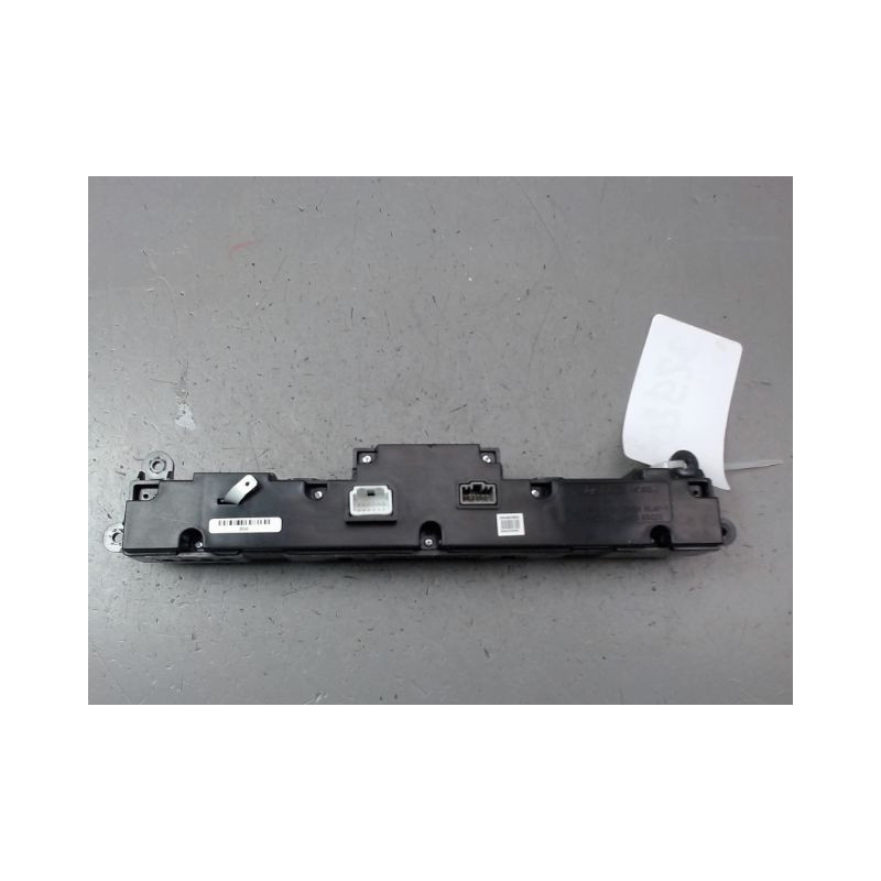 COMMANDE AUTORADIO KIA SPORTAGE III 2010-