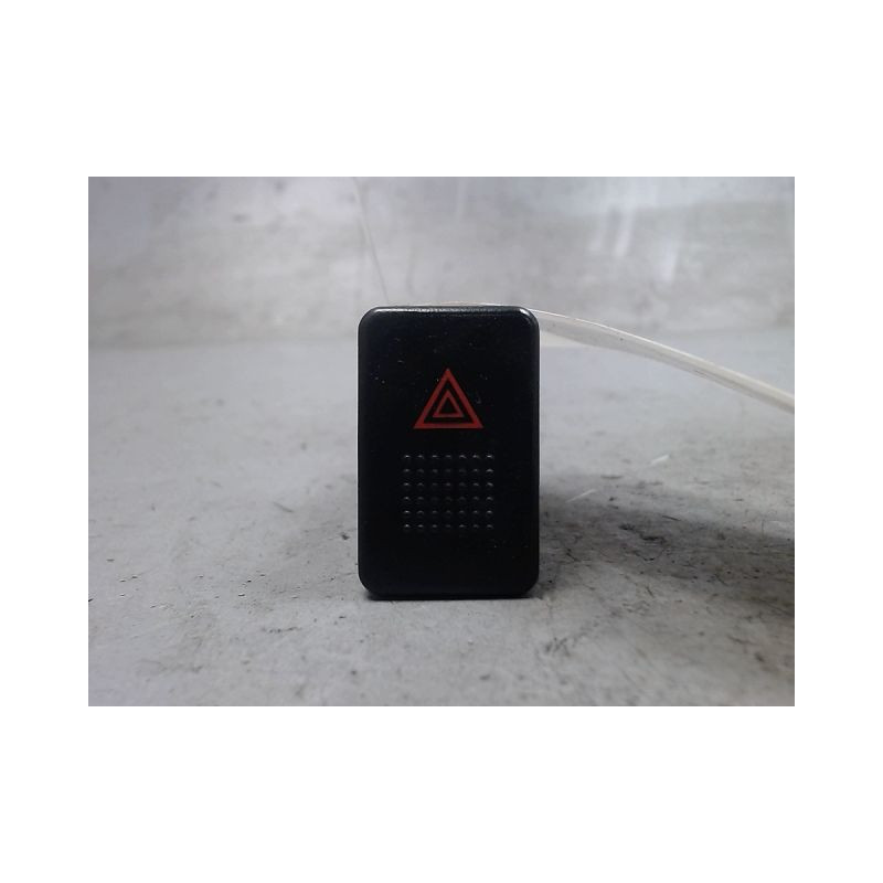 BOUTON DE WARNING HONDA ACCORD 98-2001