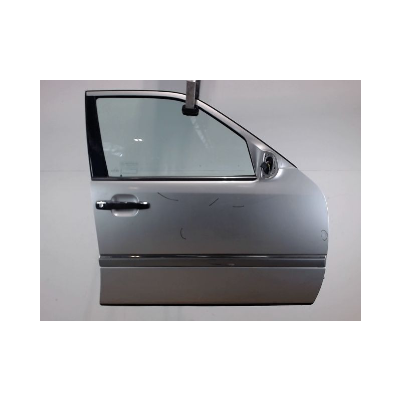 PORTE AVANT DROIT MERCEDES C180