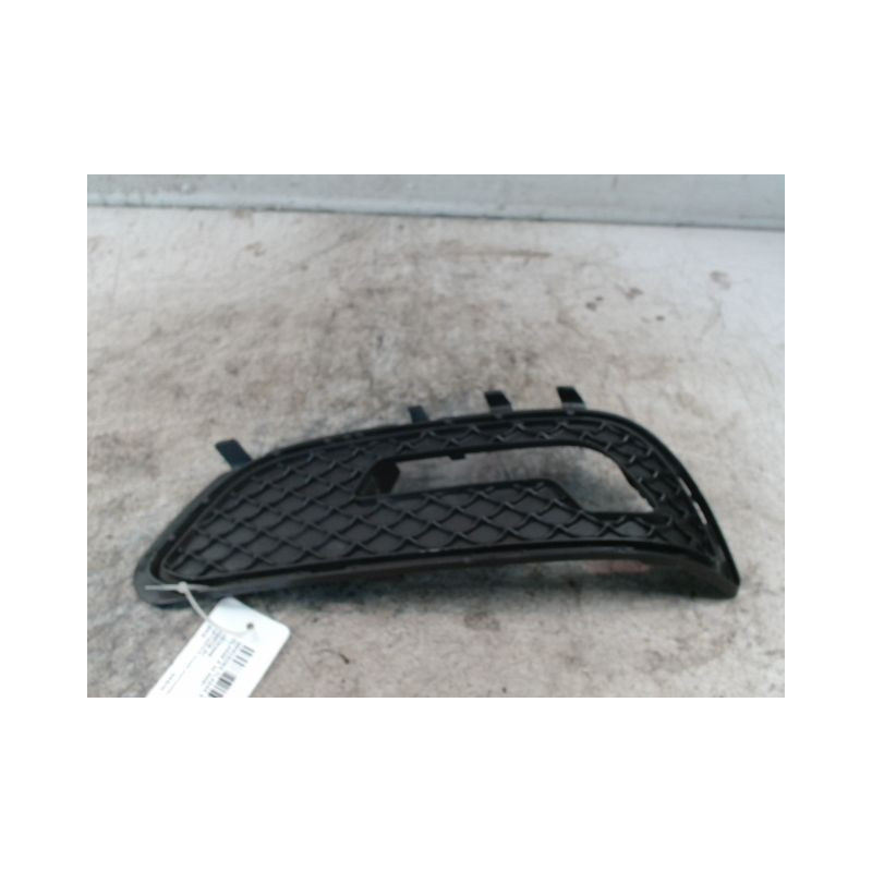 OBTURATEUR PHARE ADDITIONNEL PARE-CHOC AVG MERCEDES CLASSE E 2006-