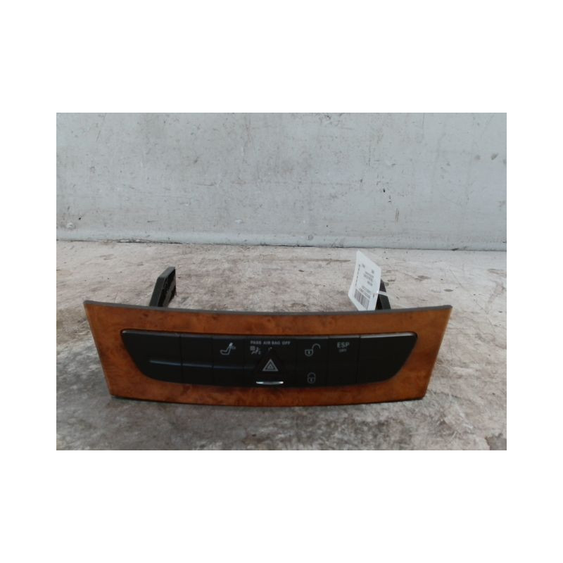 BOUTON DE WARNING MERCEDES CLASSE E 2002-