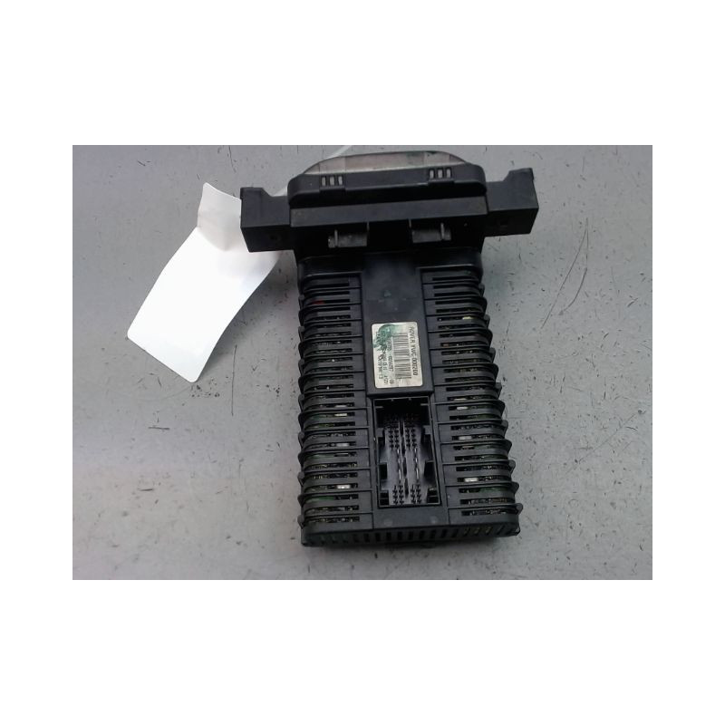 INTERIEUR COMMANDE PHARES MG ZT 2004-