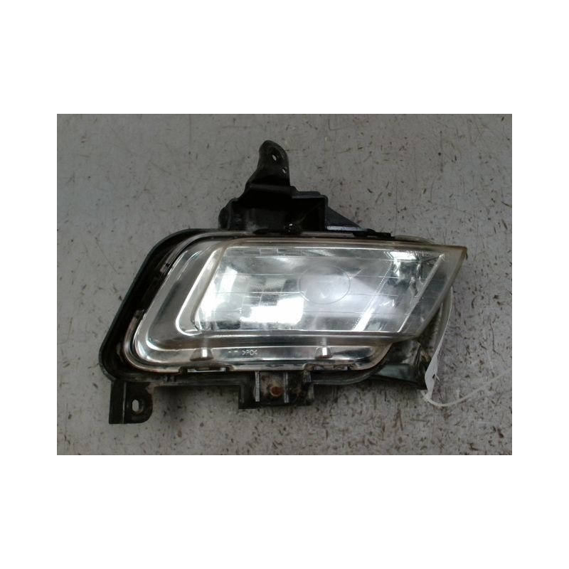 PHARE ANTIBROUILLARD AVANT DROIT KIA CEE-D