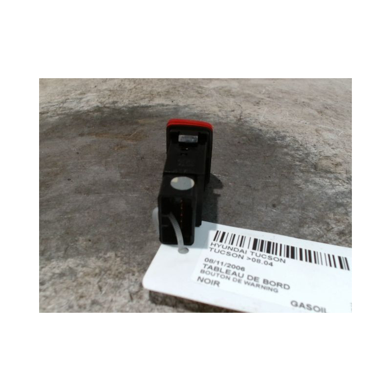 BOUTON DE WARNING HYUNDAI TUCSON -04
