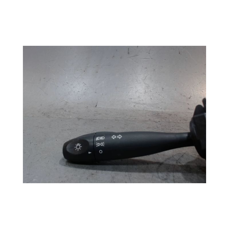 COMMANDE CLIGNOTANT HYUNDAI I10
