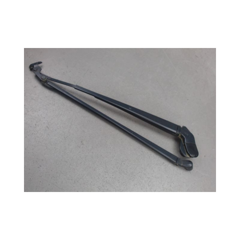 BRAS ESSUIE-GLACE AVANT TOYOTA YARIS