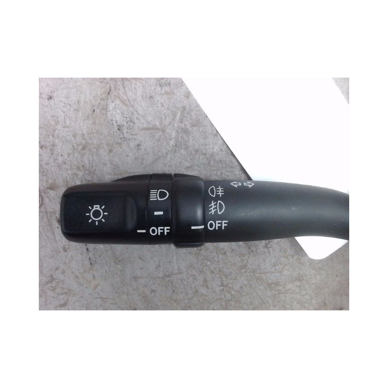 COMMANDE CLIGNOTANT TOYOTA COROLLA VERSO 2004-2007