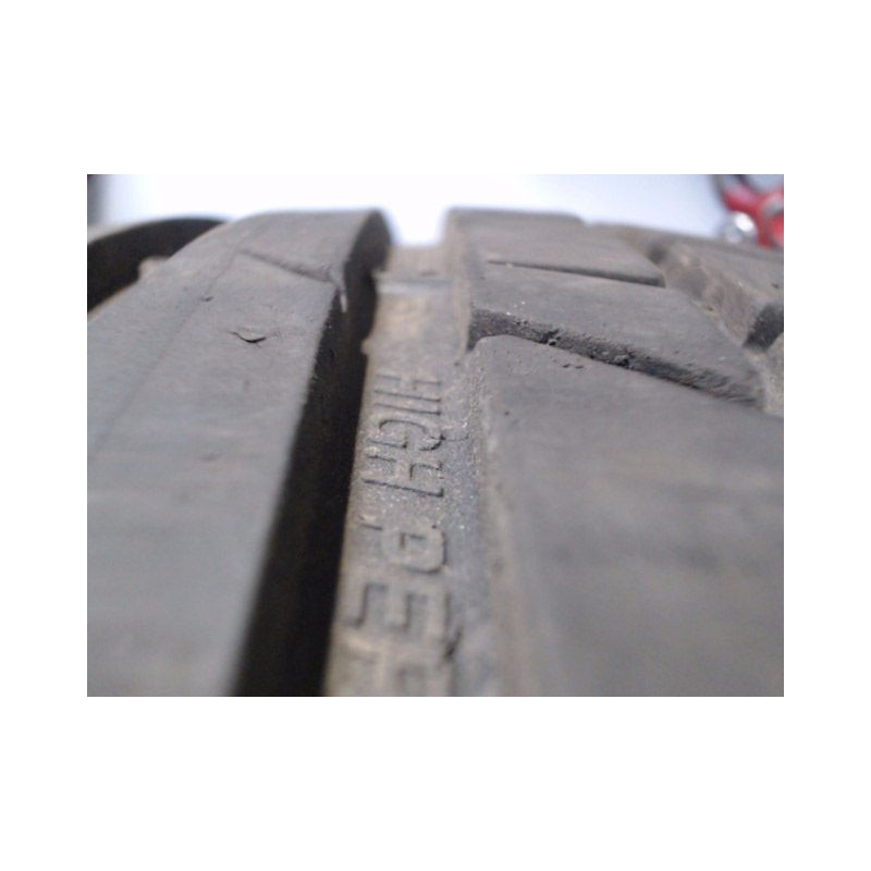 Pneu TAURUS HIGH PERFORMANCE 185 65 15 88 T