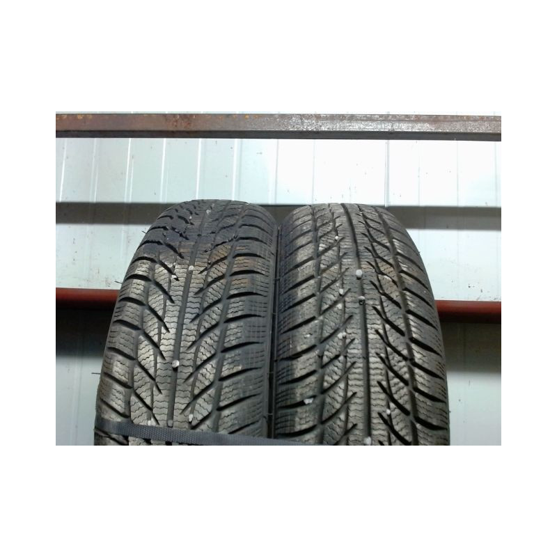 Paire de pneus GOODRIDE SW608 SNOWMASTER 175 65 14 82 H