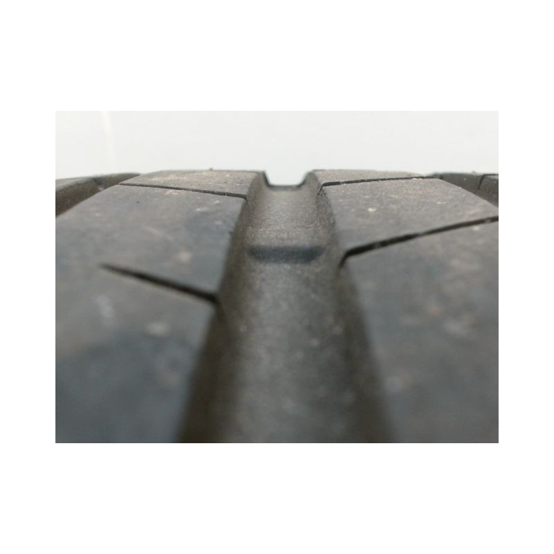 Pneu LASSA REVOLA 245 45 17 99 W