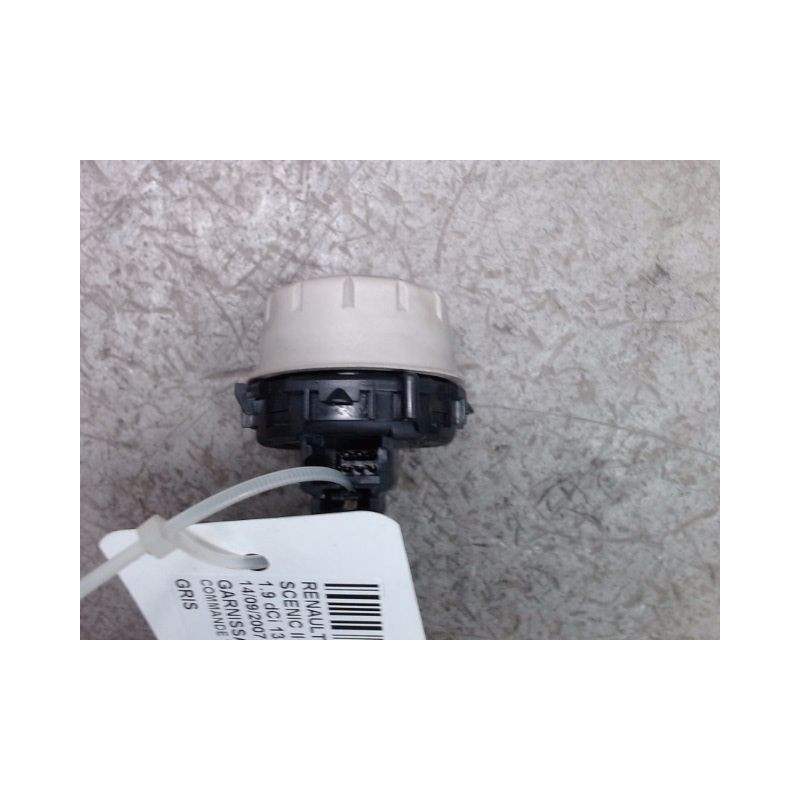 BOUTON COMMANDE TOIT OUVRANT RENAULT SCENIC II PH2 2006-