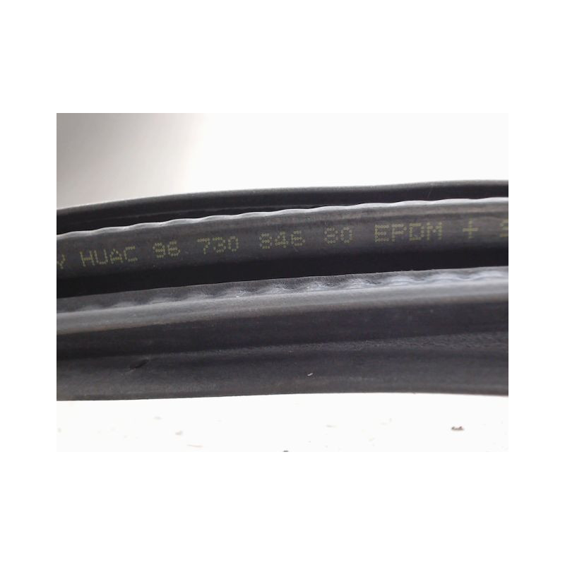 JOINT PORTE AVANT DROIT PEUGEOT 208