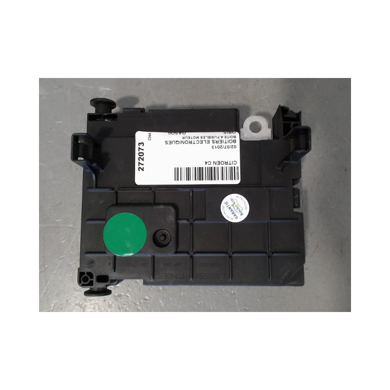 BOITE A FUSIBLES CITROEN C4