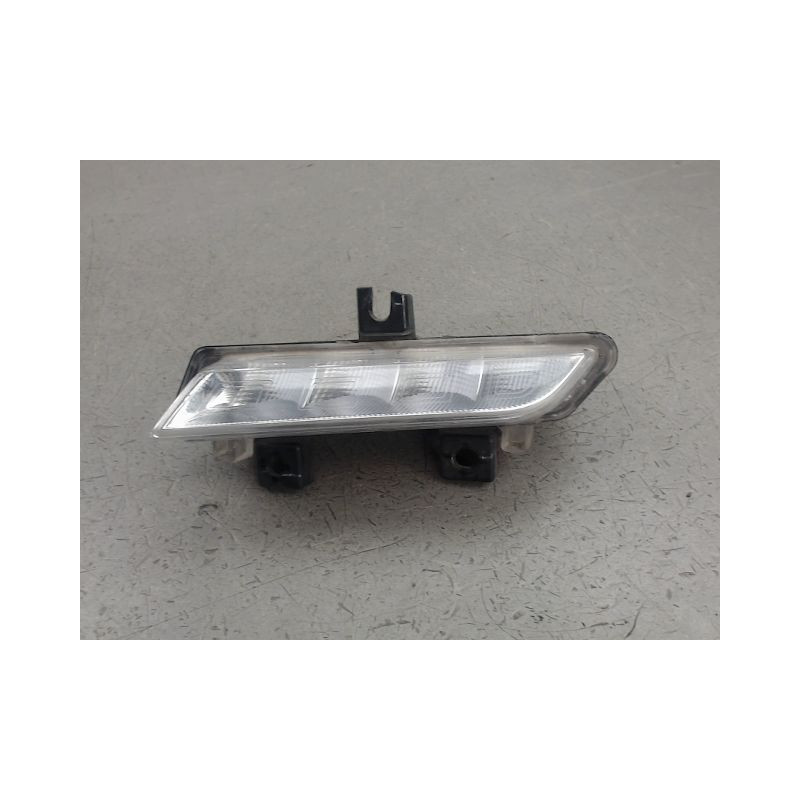 FEUX POSITION GAUCHE RENAULT CLIO