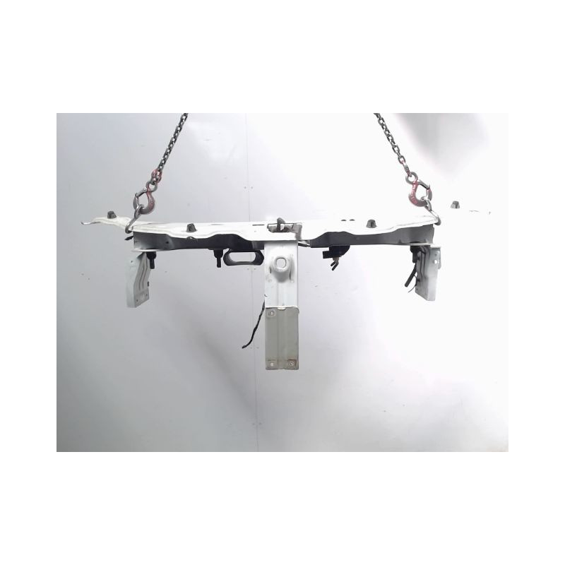TRAVERSE SUPERIEURE ARMATURE AVANT DACIA DOKKER