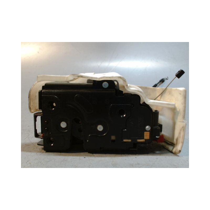 SYSTEME CONDAMNATION AVANT GAUCHE VOLKSWAGEN GOLF V 2003-2009