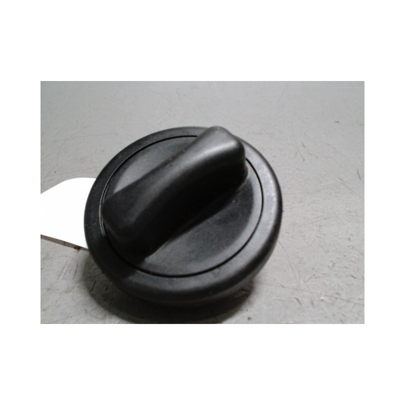 BOUCHON RESERVOIR A CARBURANT MERCEDES CLASSE C COUPE SPORT 2004-