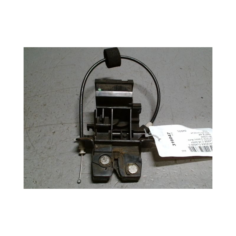 SERRURE COFFRE ARRIERE MERCEDES CLASSE C 2000-