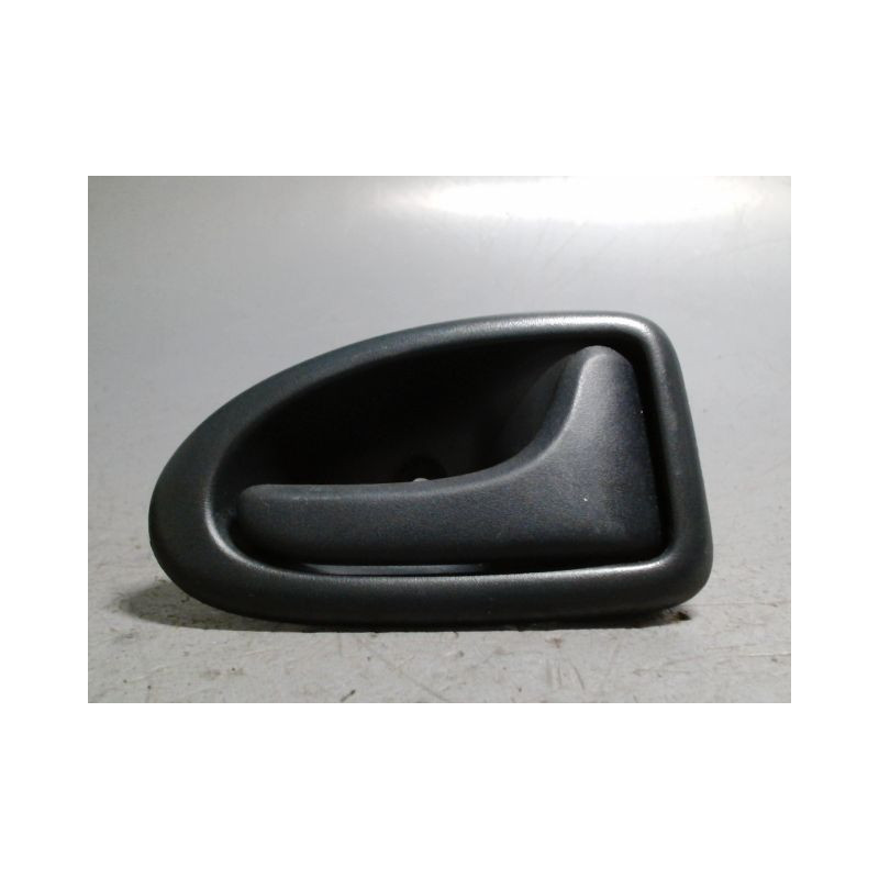 POIGNEE INTERIEURE PORTE AVANT DROIT RENAULT CLIO II PH.2 01-06