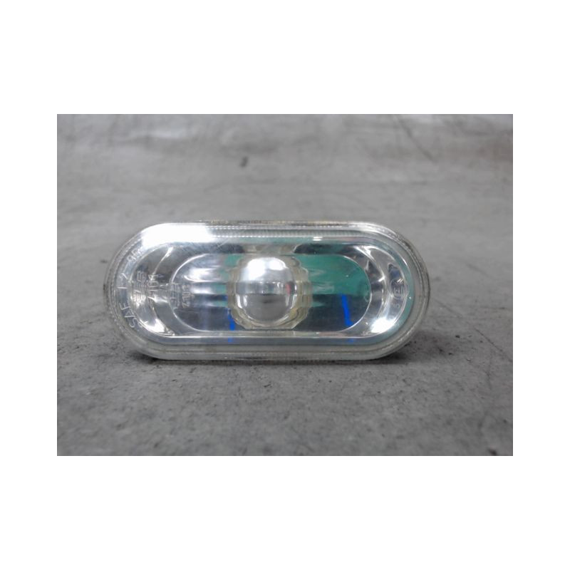 REPETITEUR AILE DROIT VOLKSWAGEN POLO 02-05