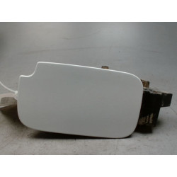 VOLET DE TRAPPE CARBURANT