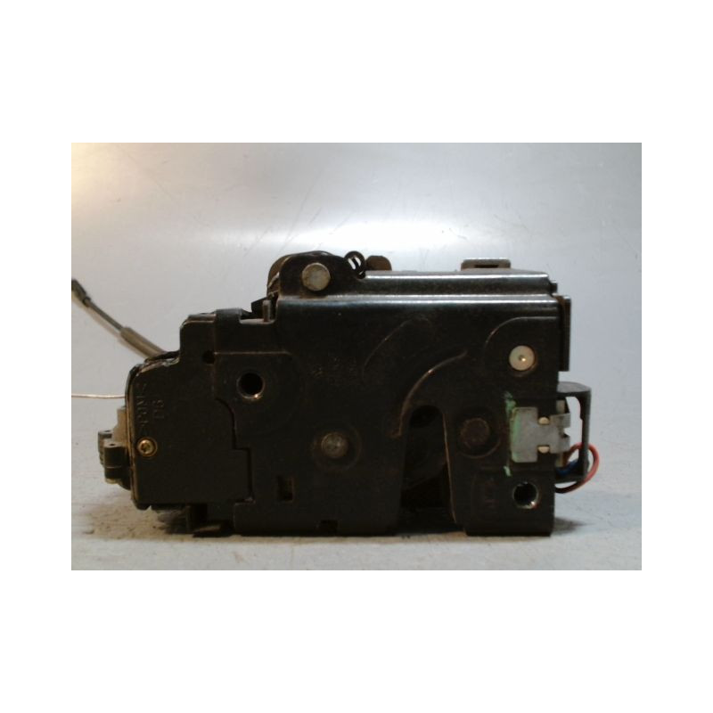 SYSTEME CONDAMNATION AVANT DROIT VOLKSWAGEN GOLF IV 98-2004