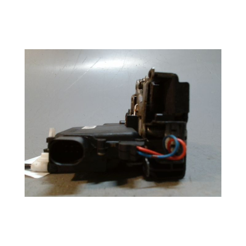 SYSTEME CONDAMNATION ARRIERE GAUCHE VOLKSWAGEN GOLF IV 98-2004