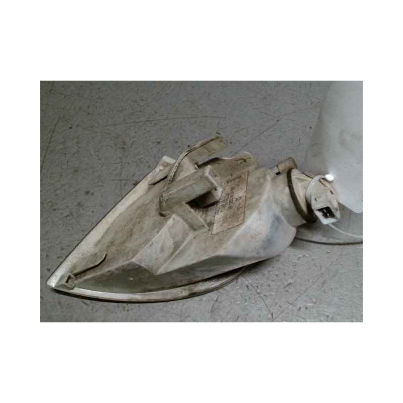CLIGNOTANT DROIT CITROEN BERLINGO BREAK -2002