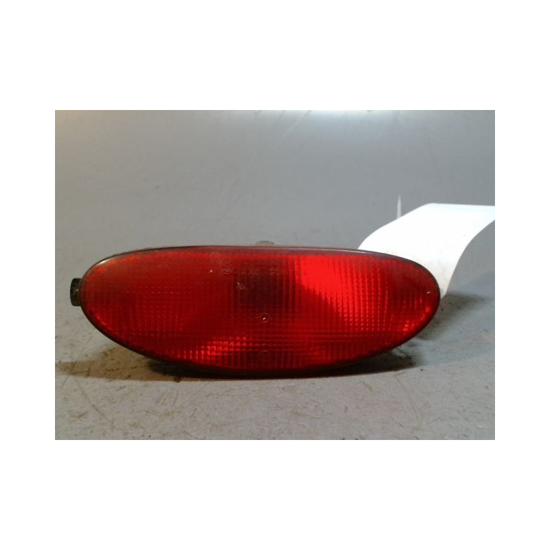FEU BROUILLARD CENTRAL ARRIERE PEUGEOT 206 3P