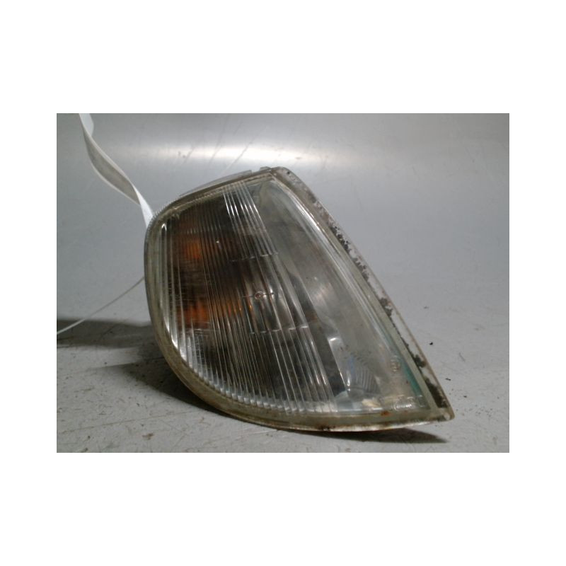 CLIGNOTANT DROIT CITROEN SAXO -99
