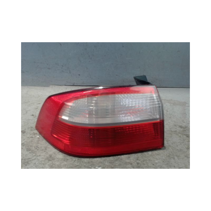 FEU ARRIERE GAUCHE  RENAULT LAGUNA II 00-2005