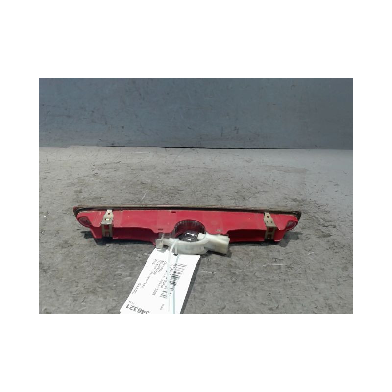 FEUX STOP SUPPLEMENTAIRE RENAULT LAGUNA II 00-2005
