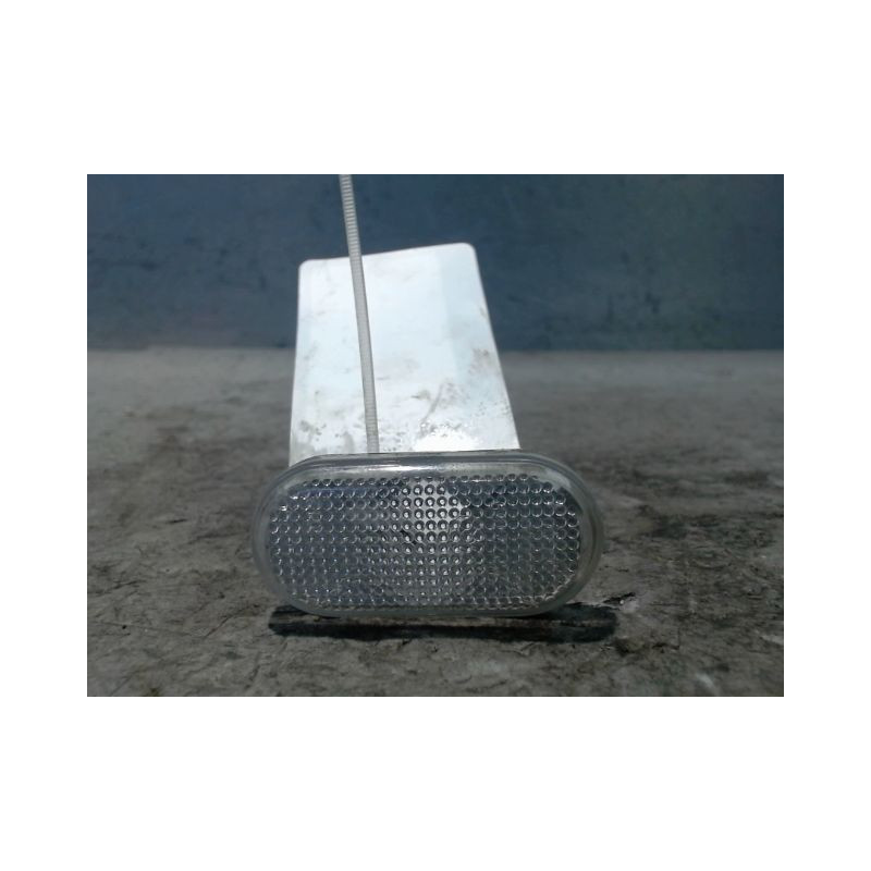 REPETITEUR AILE GAUCHE RENAULT TRAFIC