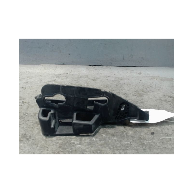 SUPPORT PARE-CHOC AVG PEUGEOT 308 2011-
