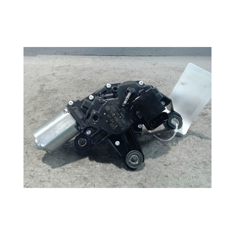 MOTEUR ESSUIE-GLACE ARRIERE VOLKSWAGEN TOURAN 07-