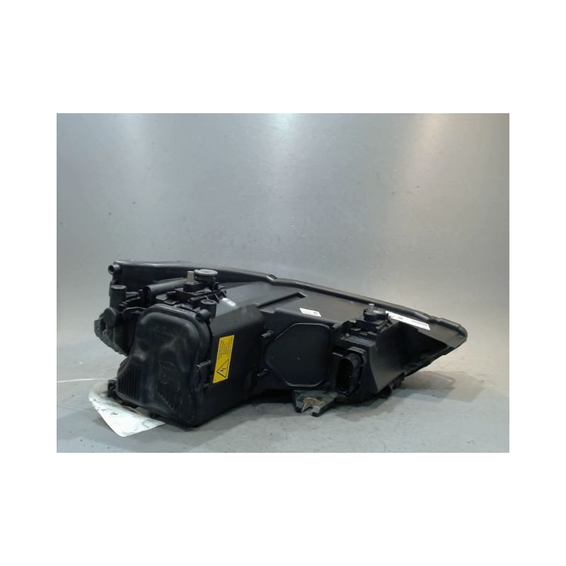 PHARE GAUCHE AUDI A1