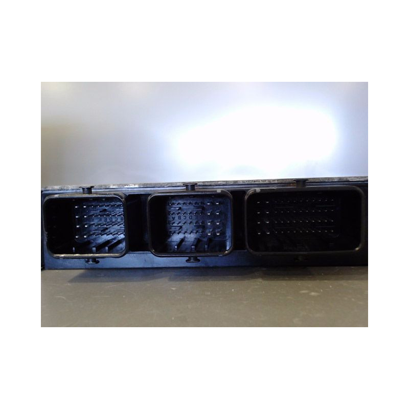 CALCULATEUR MOTEUR PEUGEOT 206