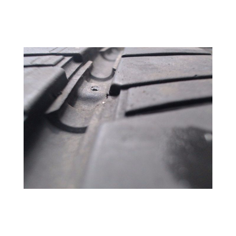 Pneu CONTINENTAL CONTIVANCONTACT 100 215 70 15 107 S