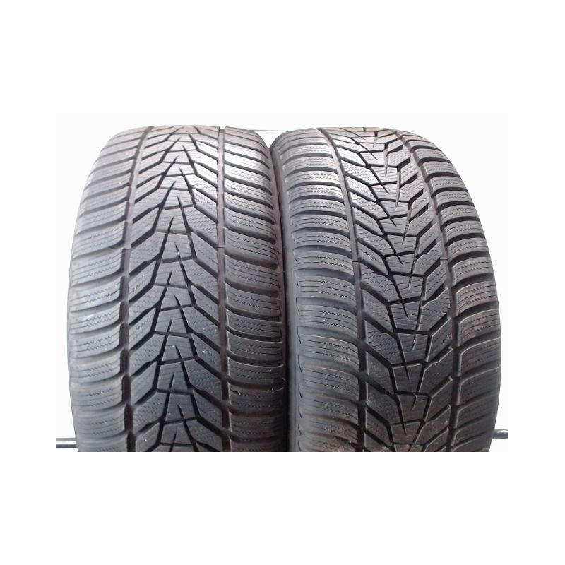 Paire de pneus HANKOOK WINTER I*CEPT EVO 3 245 40 19 98 V