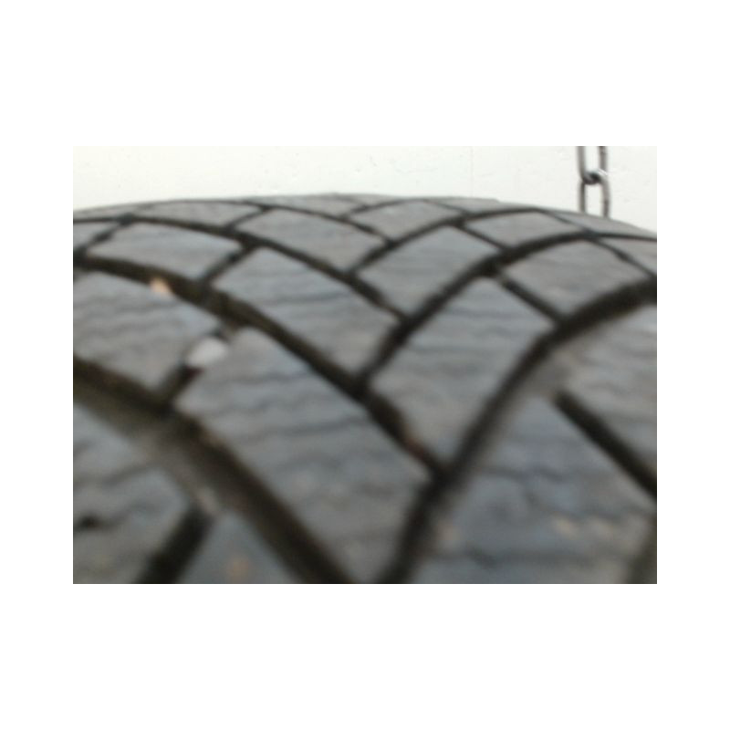 Pneu BRIDGESTONE BLIZZAK 215 55 18 99 V