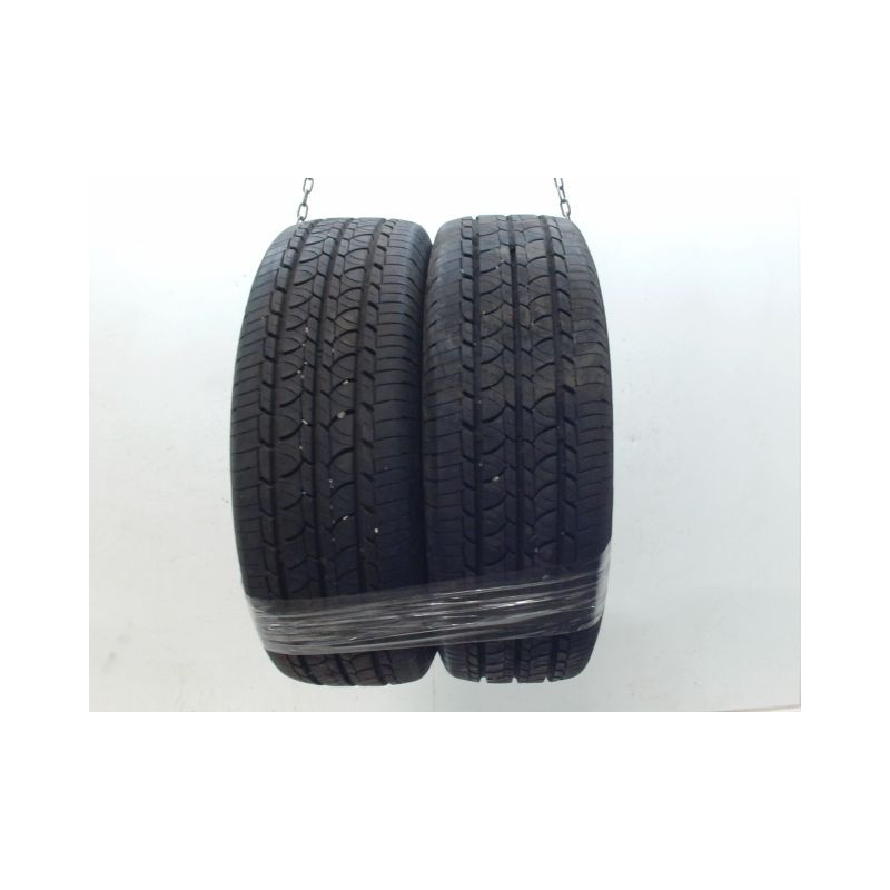 Paire de pneus BARUM VANIS 2 215 65 16 109 R