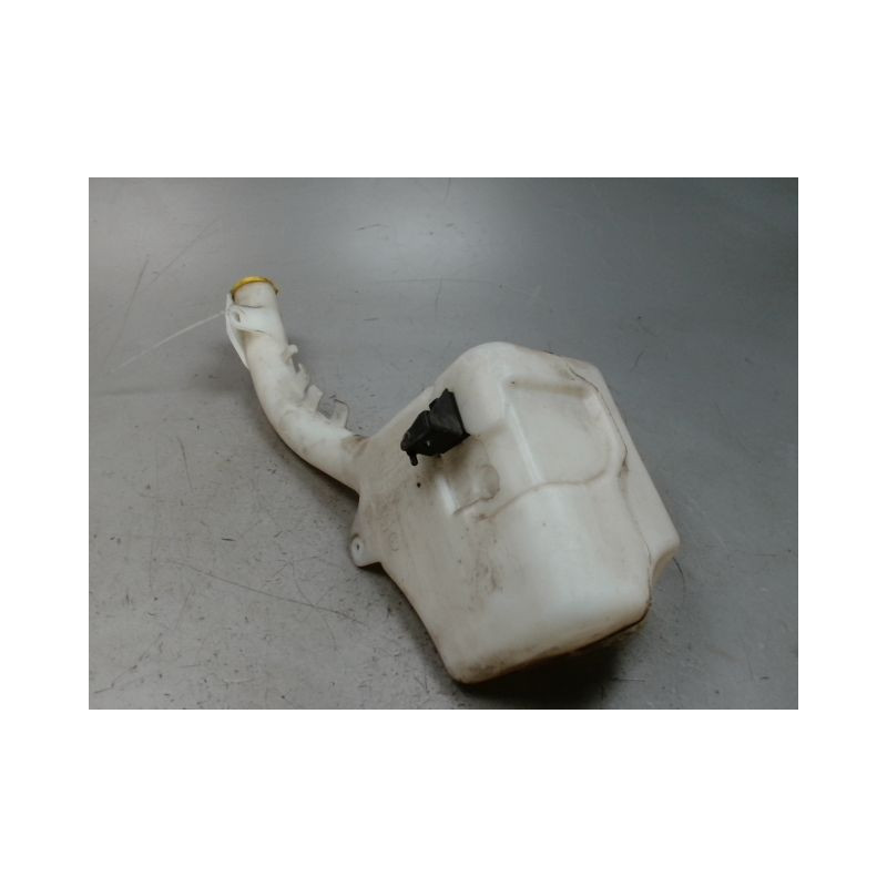 RESERVOIR LAVE-GLACE AVANT FORD FIESTA 2005-