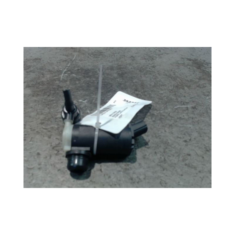 POMPE LAVE-GLACE AVANT DACIA SPRING