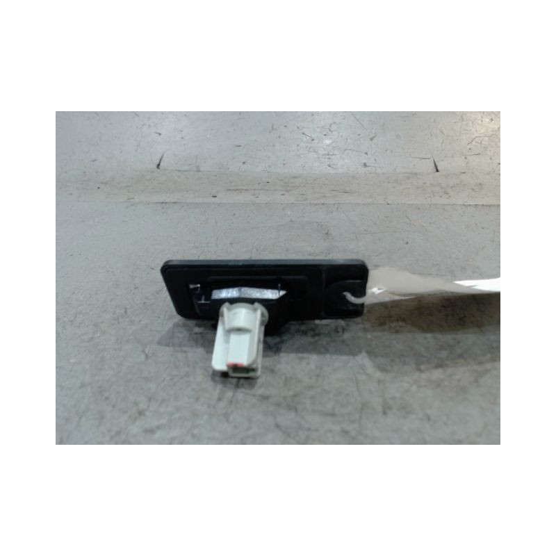 ECLAIREUR PLAQUE DE POLICE DROIT NISSAN X-TRAIL